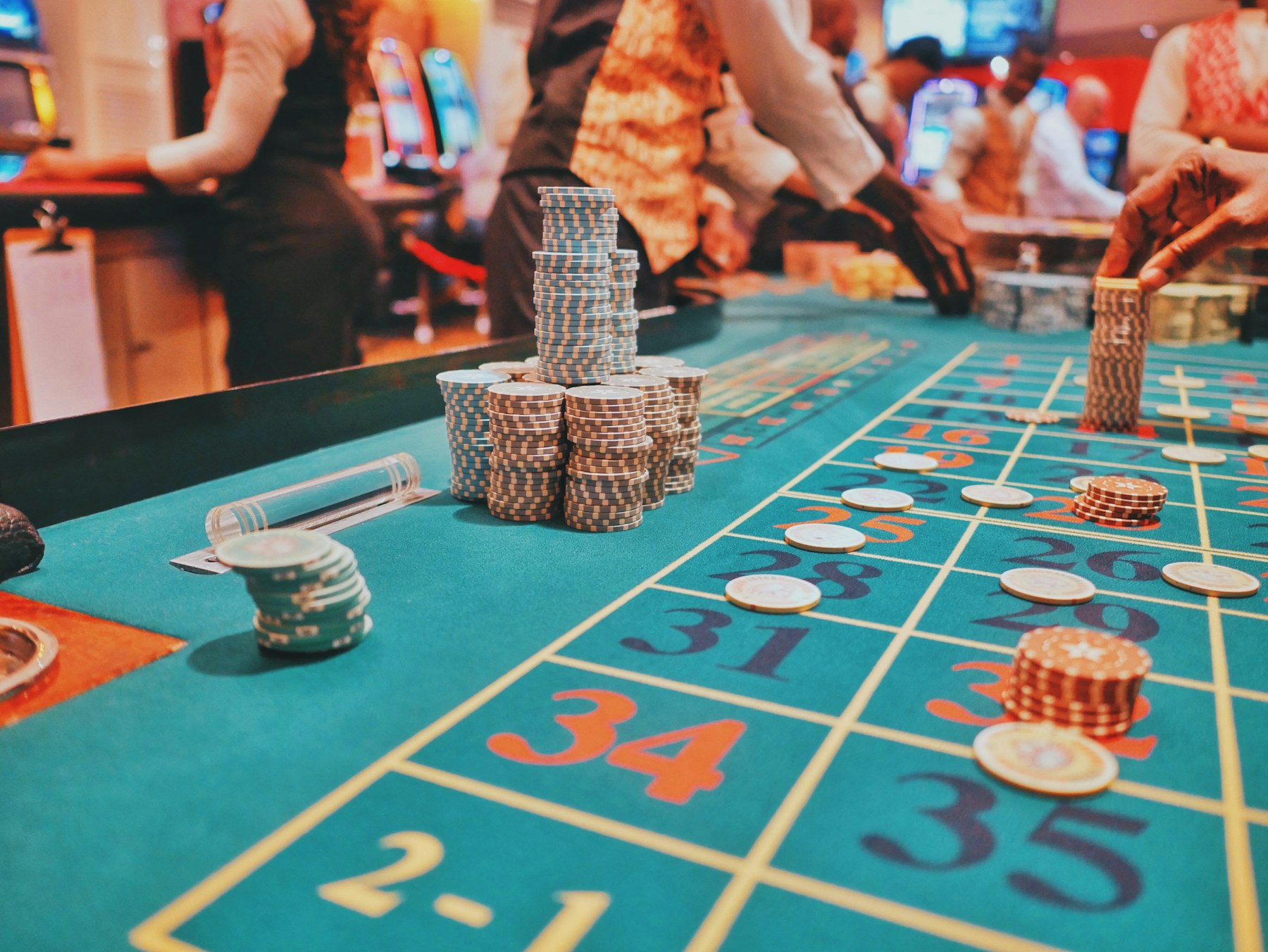 Bàn roulette casino cao cấp